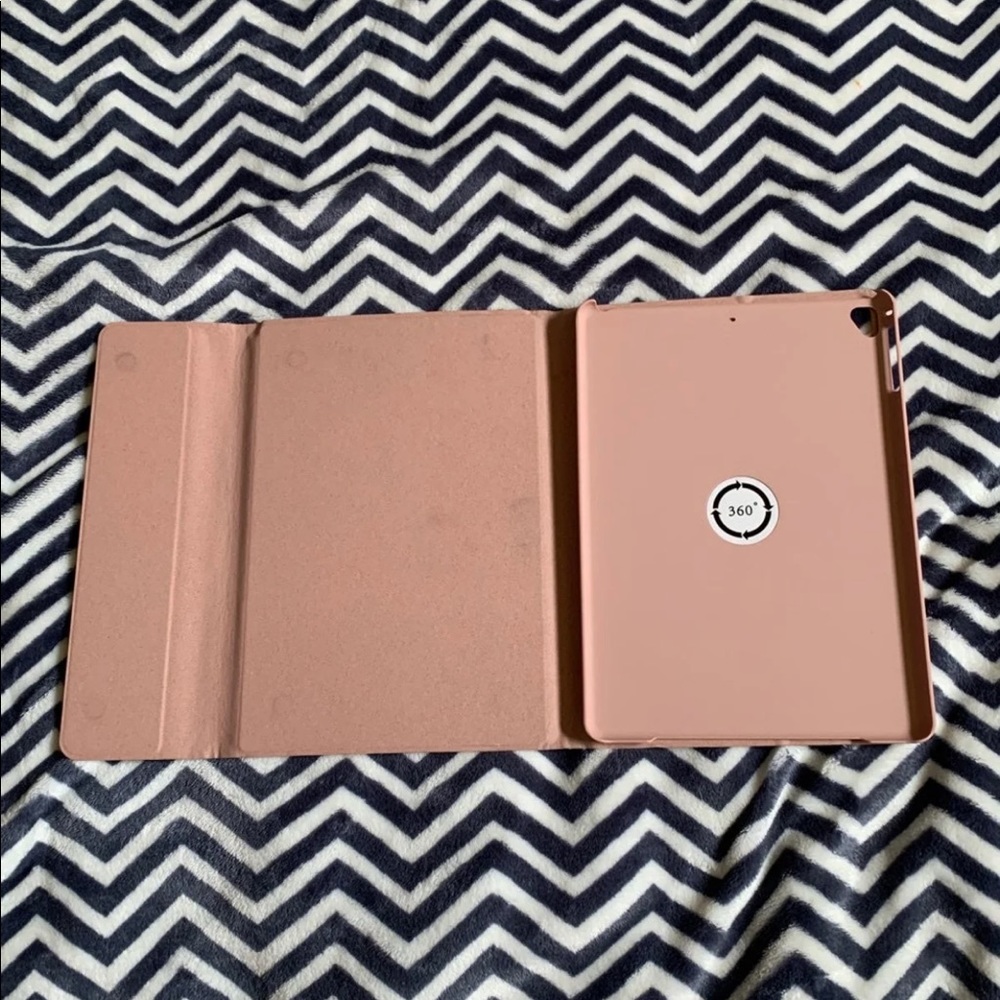 iPad case - Picture 2 of 4